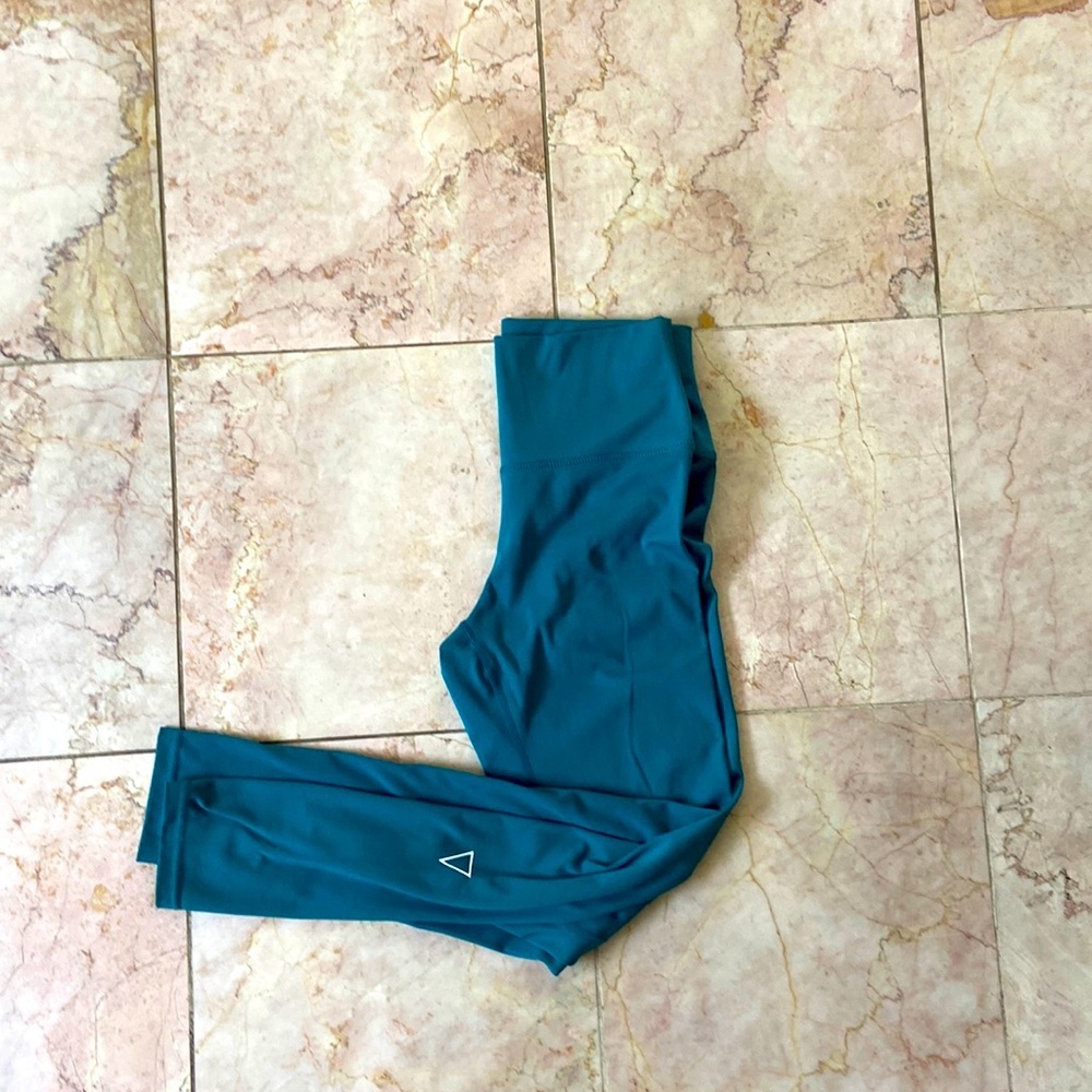 DAE power leggings